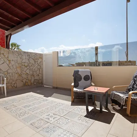 דירה Laikas House