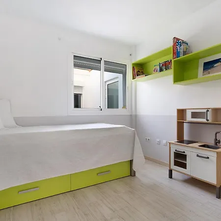 דירה Laikas House